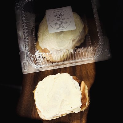 Jumbo Cinnamon Roll (6 Pack) 