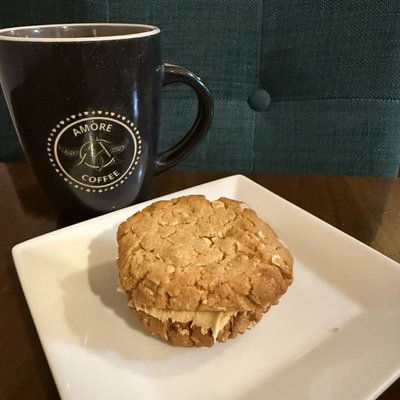 Peanut Butter Sandwich Cookie-Dozen