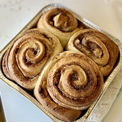 Sweet Rolls - Apple Cinnamon (4 Jumbo Or 12 Standard)