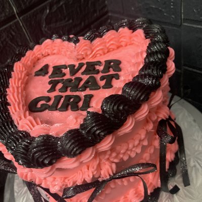 6" Heart Cake ( 2” OR 3” Layers)