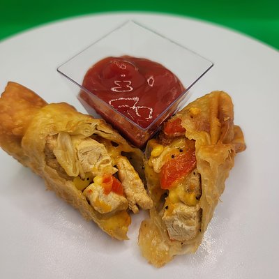 Chik'n Ste'k Eggroll 
