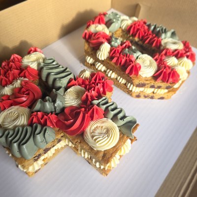 Medium Cookie Cake