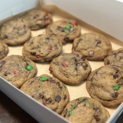 Tempt Me Twice (Brown butter M&M & chocolate chip)
