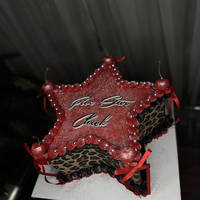 Star Cake (2 Layers)