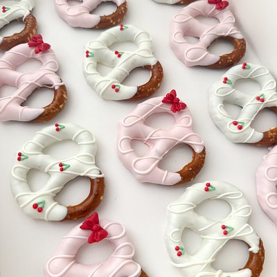 1 Dozen Chocolate Covered Pretzels