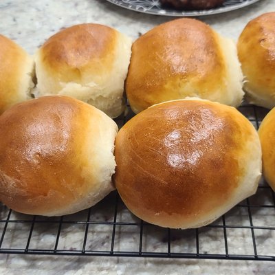Sourdough Hamburger Buns-a Dozen