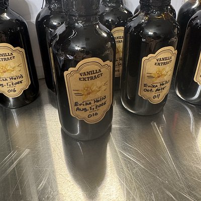 Handmade Vanilla Extract (8 Oz)
