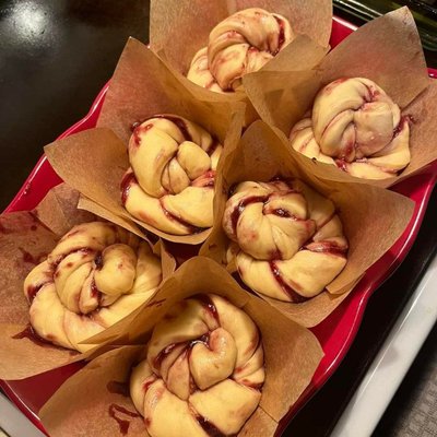 Blackberry Lemon Knots Cinnamon Rolls 