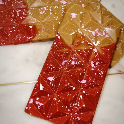Strawberry Caramel Space Chocolate 