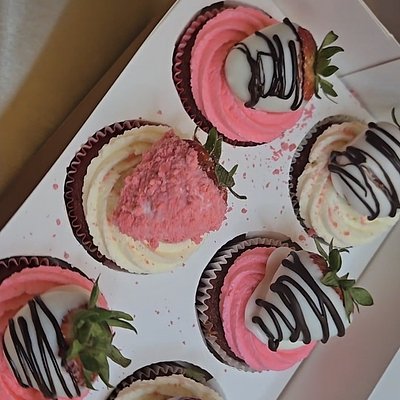 Assorted Chocolate Covered Strawberries 