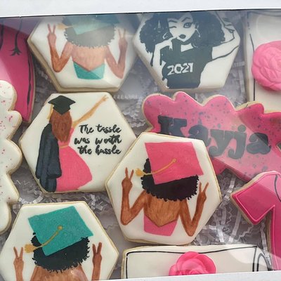 Graduation sale cookies
