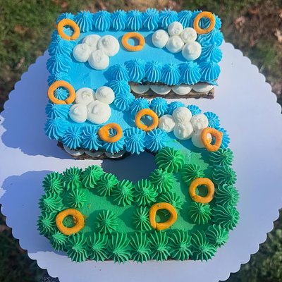 Cookie Cake with American Buttercream Icing 