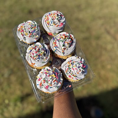 Funfetti Cupcakes