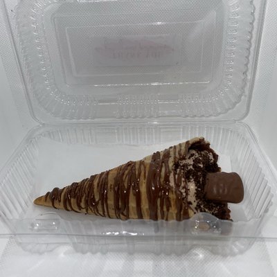 Loaded Chocolate Twix Cheesecake Cone