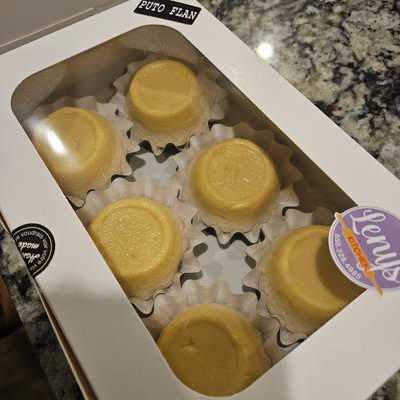 Puto Flan (12 Pieces)