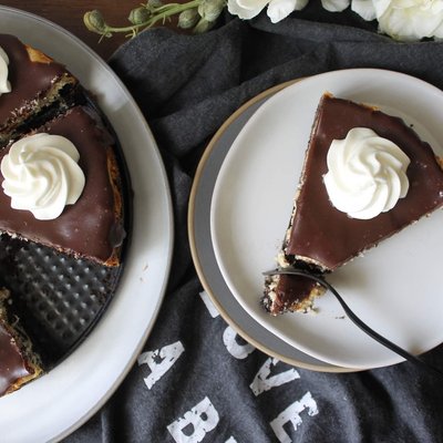Oreo Cheesecake Pie