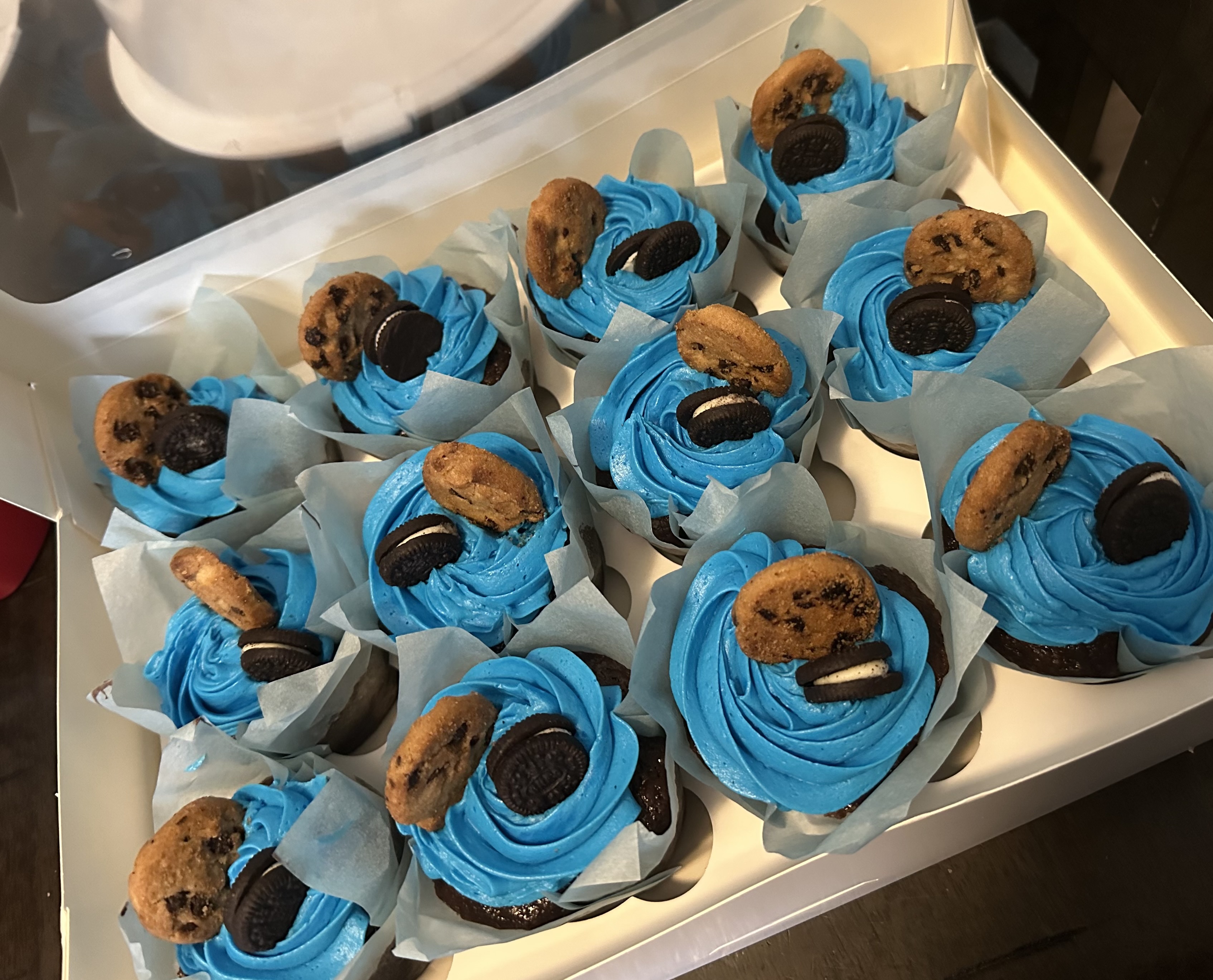 Standard Size Premium Cupcakes, 12 Count