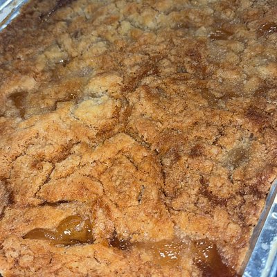 carmel Apple Crumb Cake pan