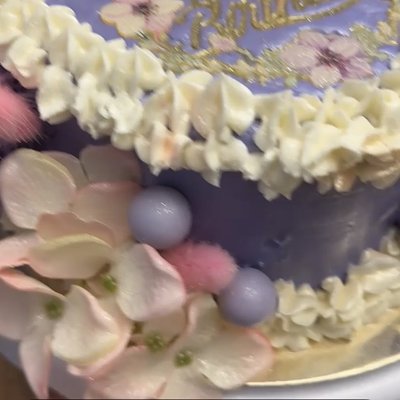 8in Heart Cake