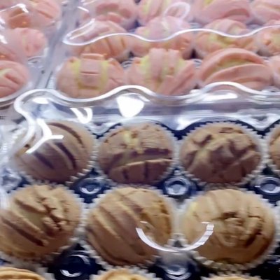 Concha Cupcakes ( Mexican Sweet Bread) 