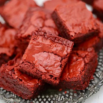 Box Of 8 Red Velvet Brownies 