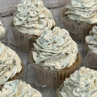 Cupcakes: Cookies N Cream