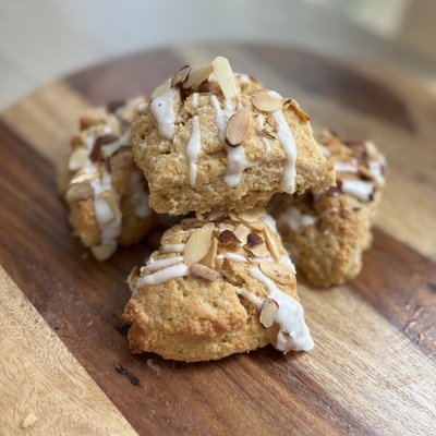 Almond Scones 