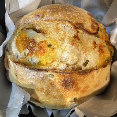 Jalapeño Cheddar Sourdough 