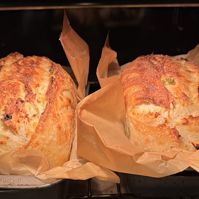 Habanero, Jalapeño Cheddar Sourdough Sandwich Shaped Loaf!