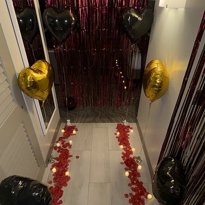 Luxe Hotel Room Experience