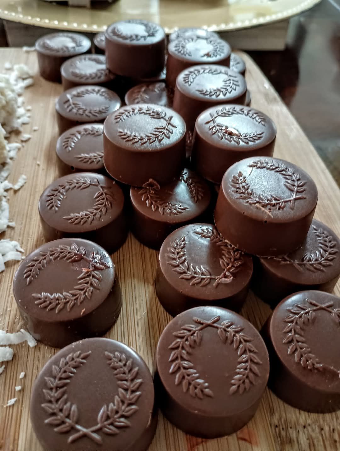 6 PC Chocolate Box 
