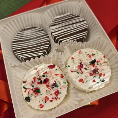 Holiday Classics #2 - Oreo Delight Box 