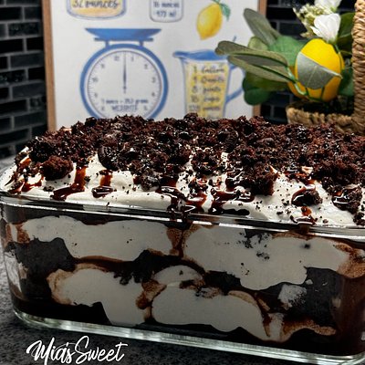 Trifle & Gourmet Banana Pudding 