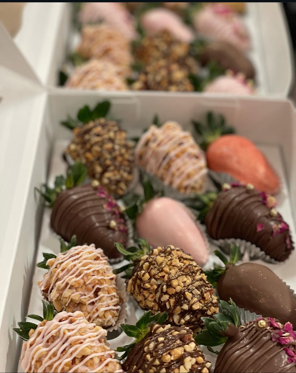Chocolate Covered Strawberries (Dozen)