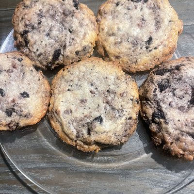Oreo Cheesecake Cookies