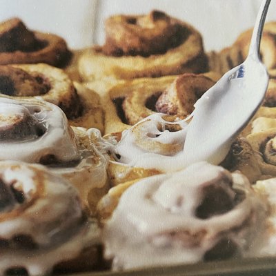 Cinnamon Rolls and Cream Cheese Frosting