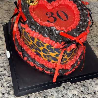 8” Custom Heart Cake