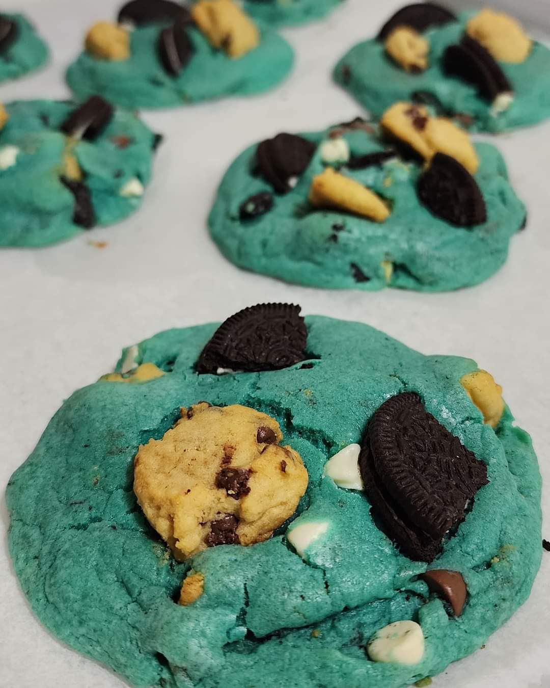 Xl Cookie Monster Cookies (Dozen)
