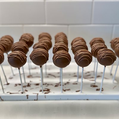 Chocolate Fudge Cake pop 