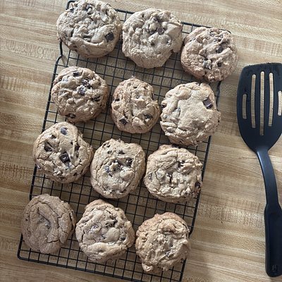 XXL GF Chocolate Chip Cookies 