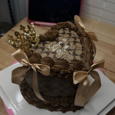6 Inch Heart Cake