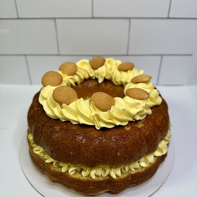 Large Banana Pudding Bundt Cake