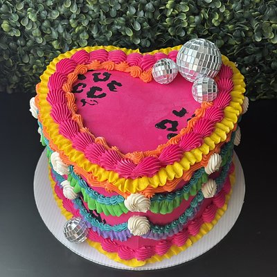 8” Vintage Heart