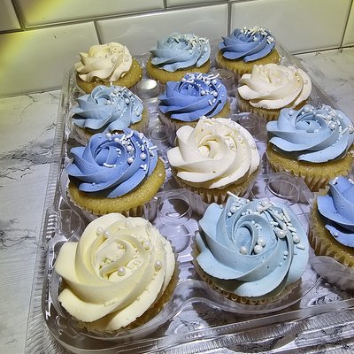 Cupcakes (Dozen)