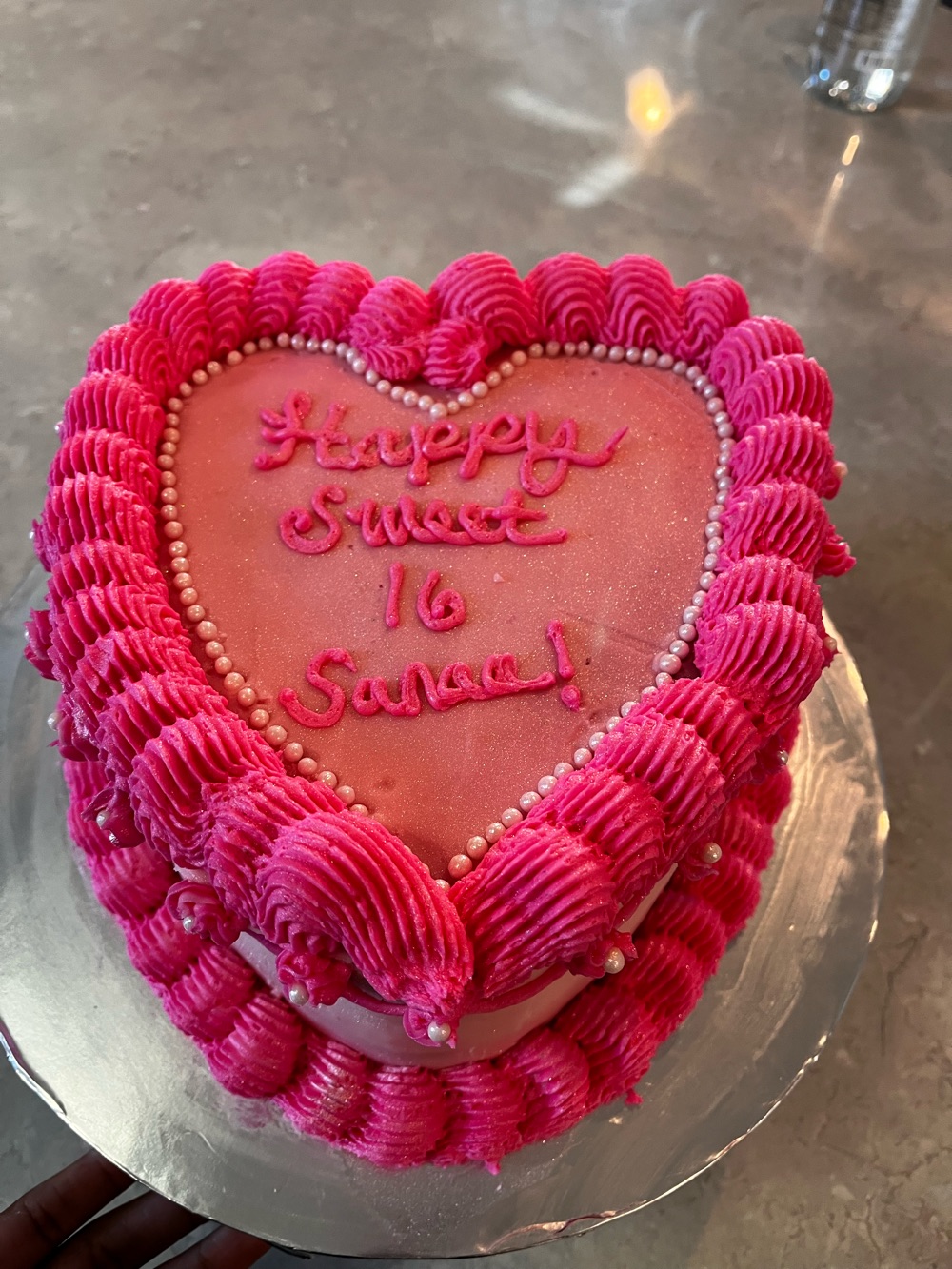 Custom cake by DaysiaVuCakes