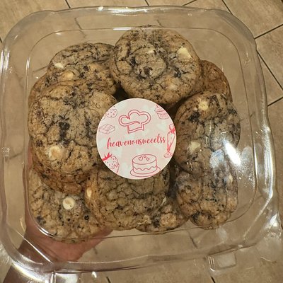 Dozen Big cookies 