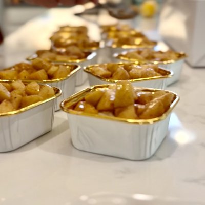 Individual Caramel Apple Cheesecake Bars With Biscoff Pecan Crust