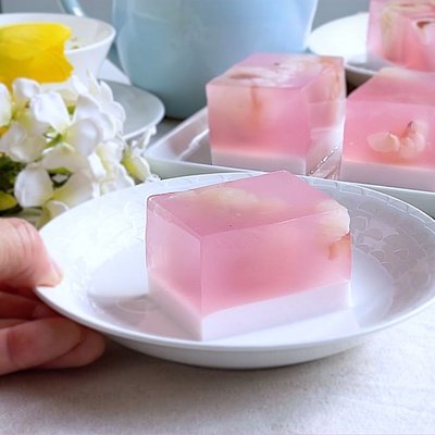 Lychee Jello Cake - Small Tray 