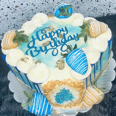 8 Inch Square Cake