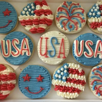 🇺🇸 Sugar Cookies with Buttercream Frosting 